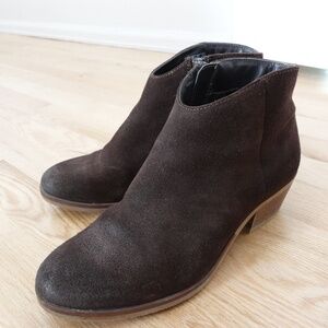 Clark’s Brown Leather Ankle Boots